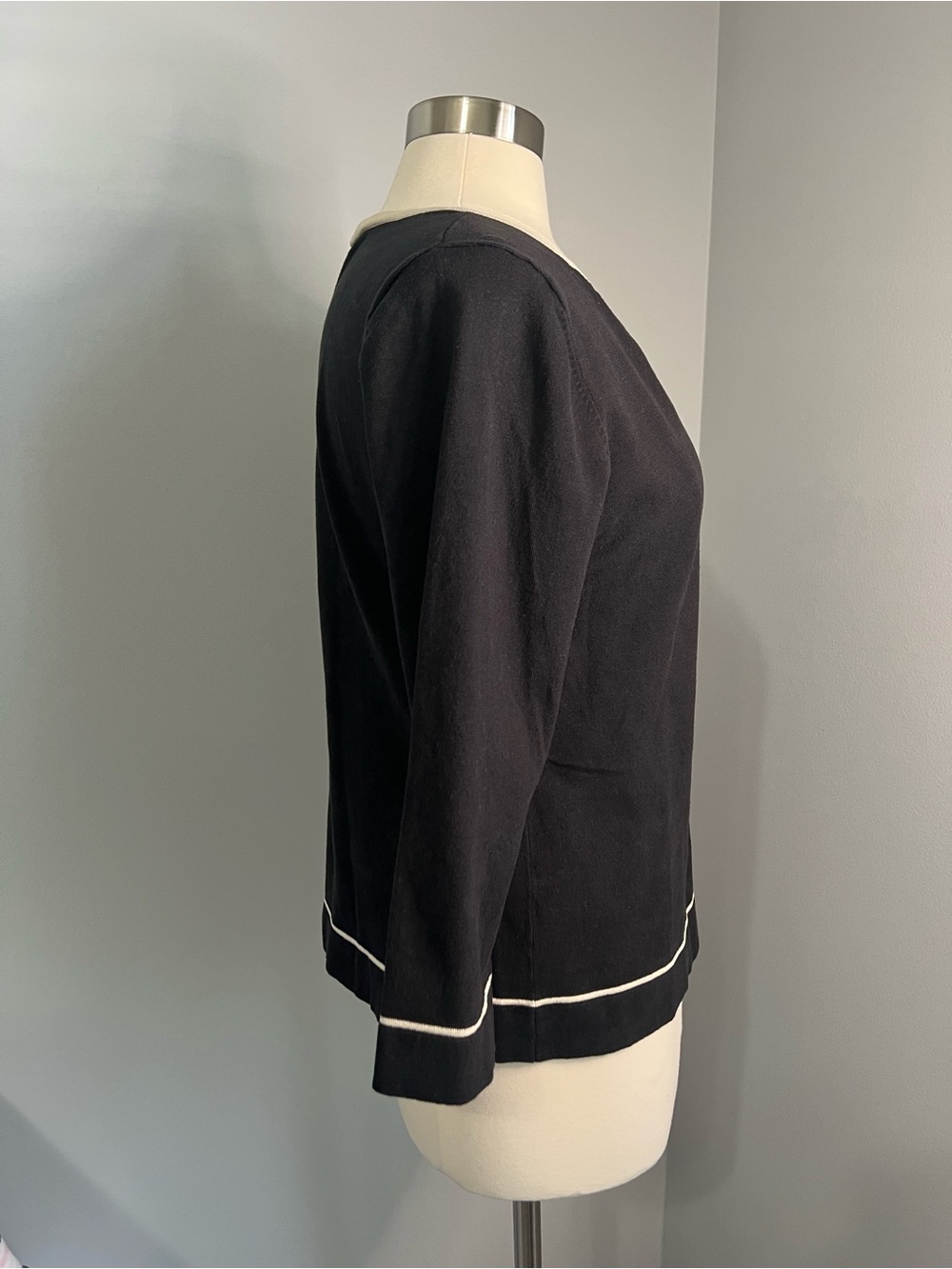Spenser Jeremy Size XL Black Cream Silk Blend V-Neck Vintage Pullover Sweater - Picture 4 of 11